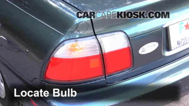 1997 Honda Accord LX 2.2L 4 Cyl. Sedan (4 Door) Luces Luz trasera (reemplazar foco)
